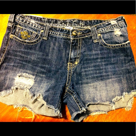 Ladies Industrial Cotton distressed denim shorts size 11 - Picture 1 of 5